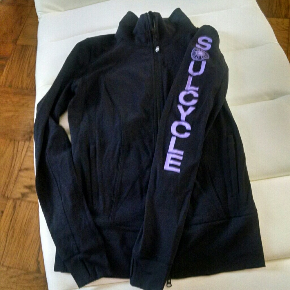 Soul cycle and Lululemon funnel neck jacket